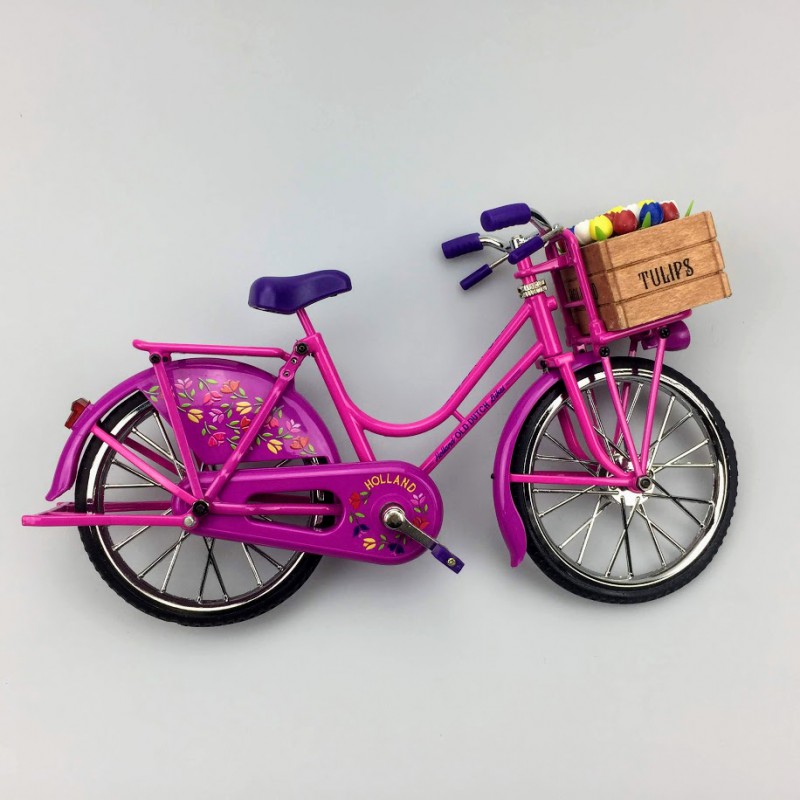 schrijven geestelijke gezondheid Conciërge Miniatuur fiets roze met tulpen 23 x 13 cm | Schaal 1:8