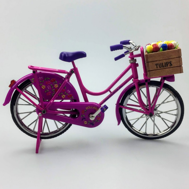schrijven geestelijke gezondheid Conciërge Miniatuur fiets roze met tulpen 23 x 13 cm | Schaal 1:8