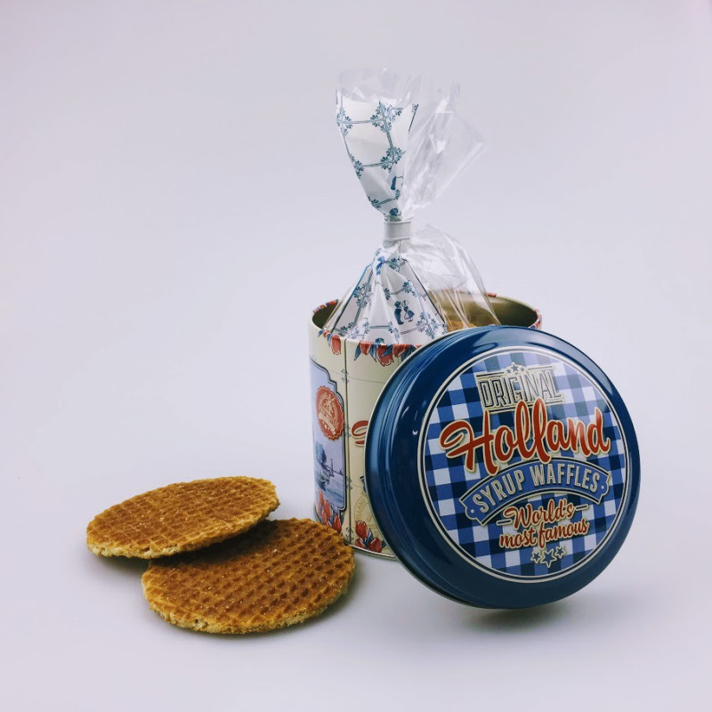 Stroopwafels in blik Holland delftsblauw en rood Stroopwafels in blik Holland delftsblauw en rood