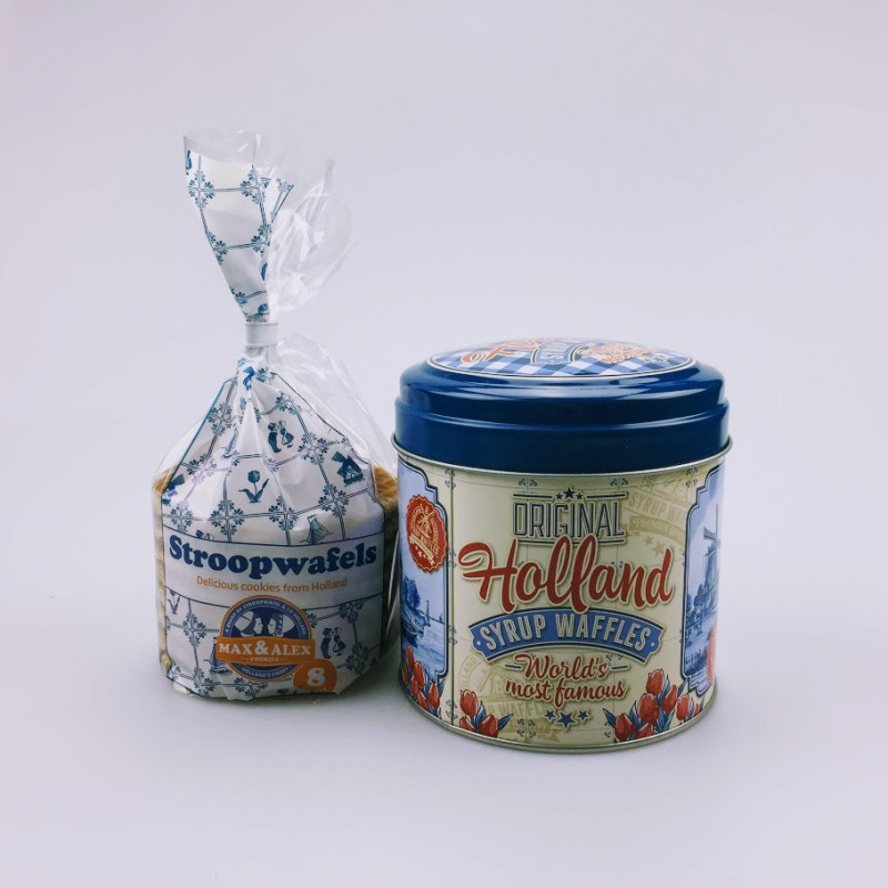 Stroopwafels in blik Holland delftsblauw en rood Stroopwafels in blik Holland delftsblauw en rood