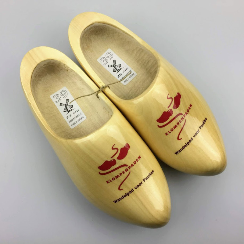 Klompen met logo Klompen met logo