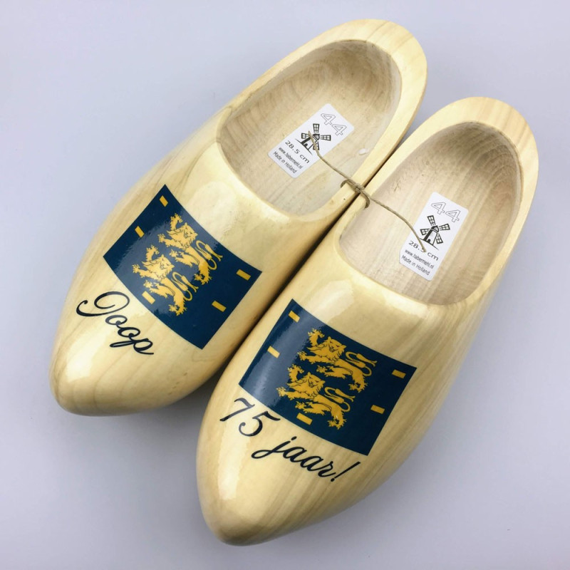 Klompen met logo Klompen met logo