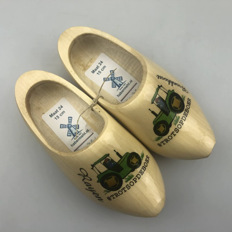 Geboorteklompjes TROTSOPDEBOER met naam schoenmaat 24 Geboorteklompjes TROTSOPDEBOER met naam schoenmaat 24