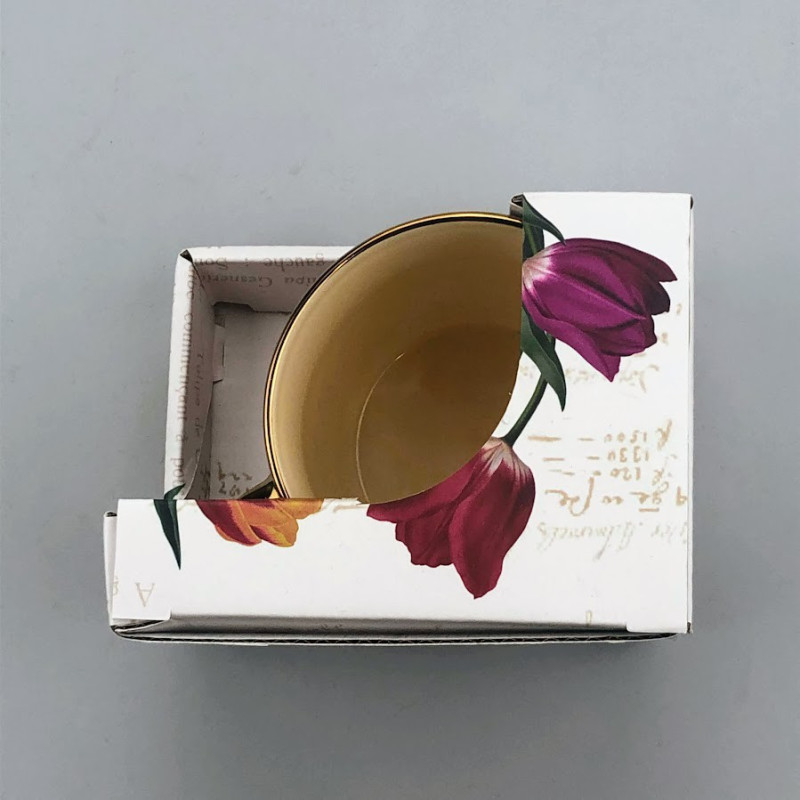 Beker pretty tulips groen/goud incl luxe kadoverpakking Beker pretty tulips groen/goud incl luxe kadoverpakking
