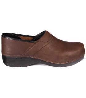 Danclog Nubuck Klompen | Bruin 2389 & Zwart 2388 | Maat 40-47 Danclog Nubuck Klompen | Bruin 2389 & Zwart 2388 | Maat 40-47