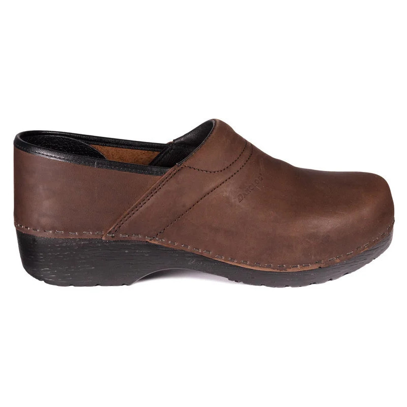 Danclog Nubuck Klompen | Bruin 2389 & Zwart 2388 | Maat 40-47 Danclog Nubuck Klompen | Bruin 2389 & Zwart 2388 | Maat 40-47