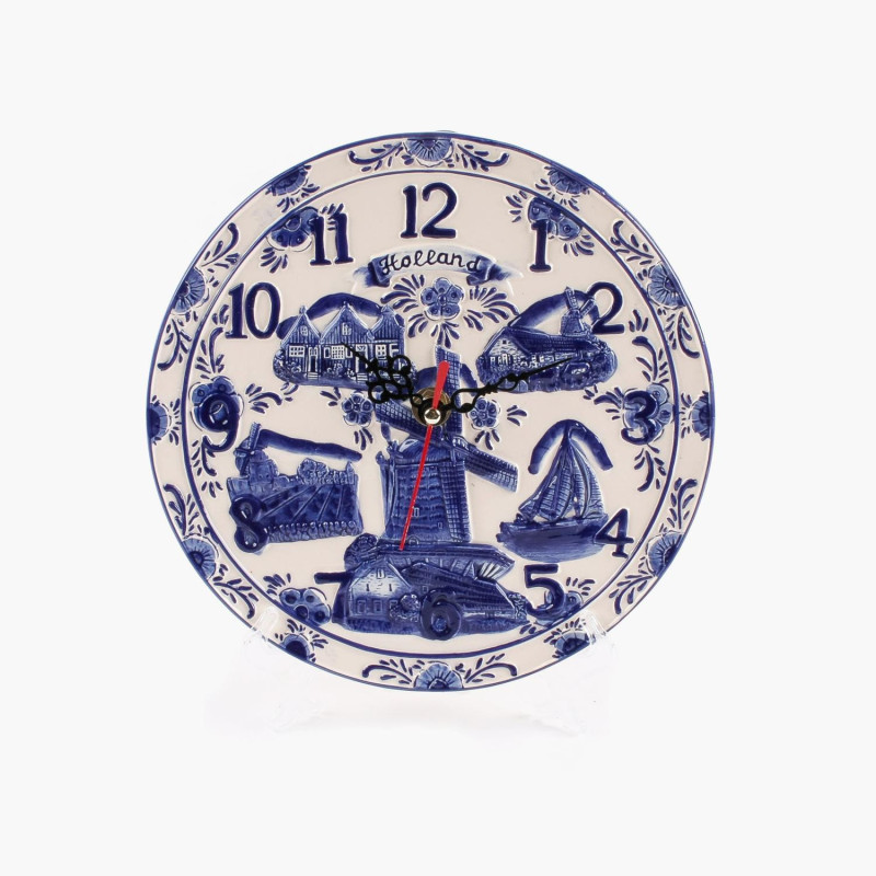 Uniek Delfts blauw bord met klok. Handgeschilderd Hollandse taferelen. Uniek Delfts blauw bord met klok. Handgeschilderd Hollandse taferelen.