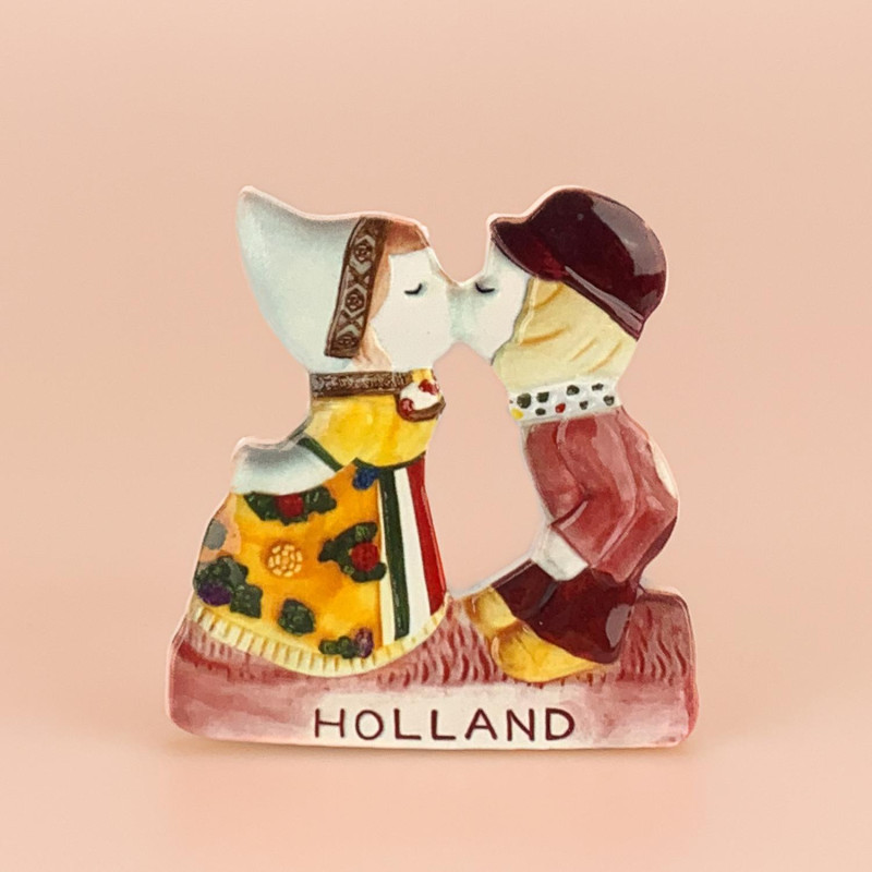 Souvenir Nederland | Magneet | Kussend Paar Souvenir Nederland | Magneet | Kussend Paar