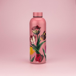 Waterbottle met prachtige tulpen